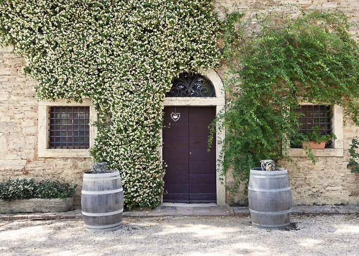 Agriturismo diffuso Tenuta Armaiolo - widespread farmhouse