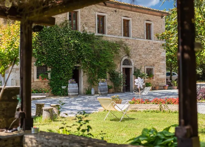 Agriturismo diffuso Tenuta Armaiolo - widespread farmhouse